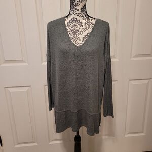 Cupio woman's long sleeve sweater